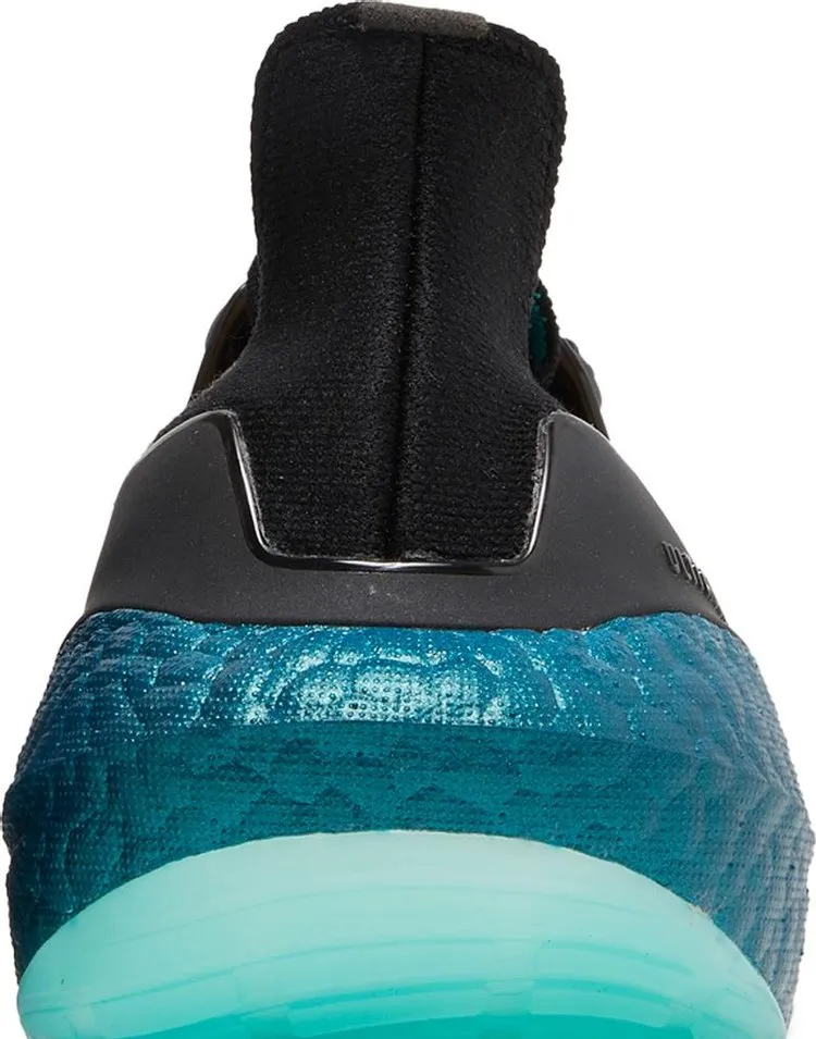 Adidas UltraBoost 22 'Black Mint Rush' sneakers, black