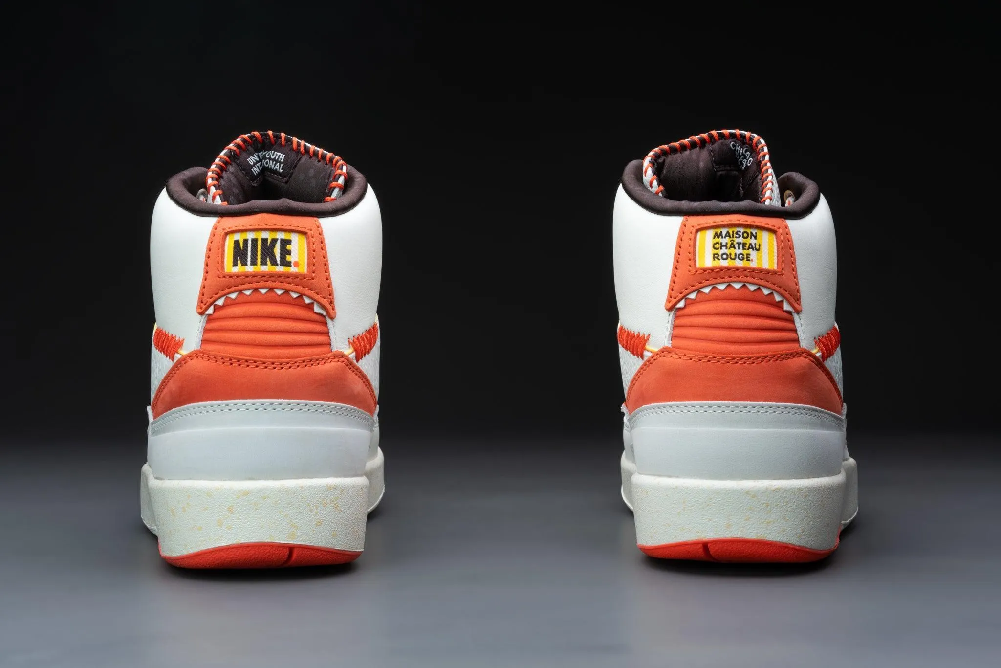 Air Jordan 2 Retro Maison Chateau Rouge