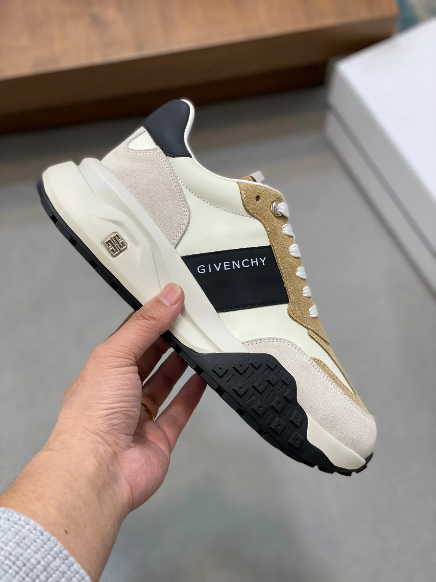 GVC Brown Runner Sneakers-022