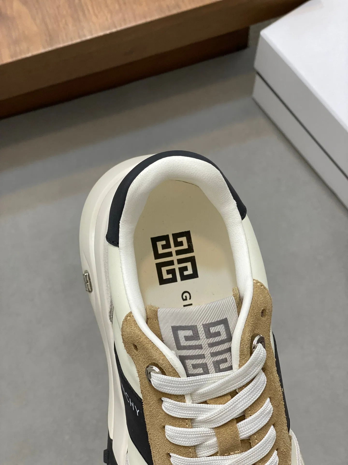 GVC Brown Runner Sneakers-022