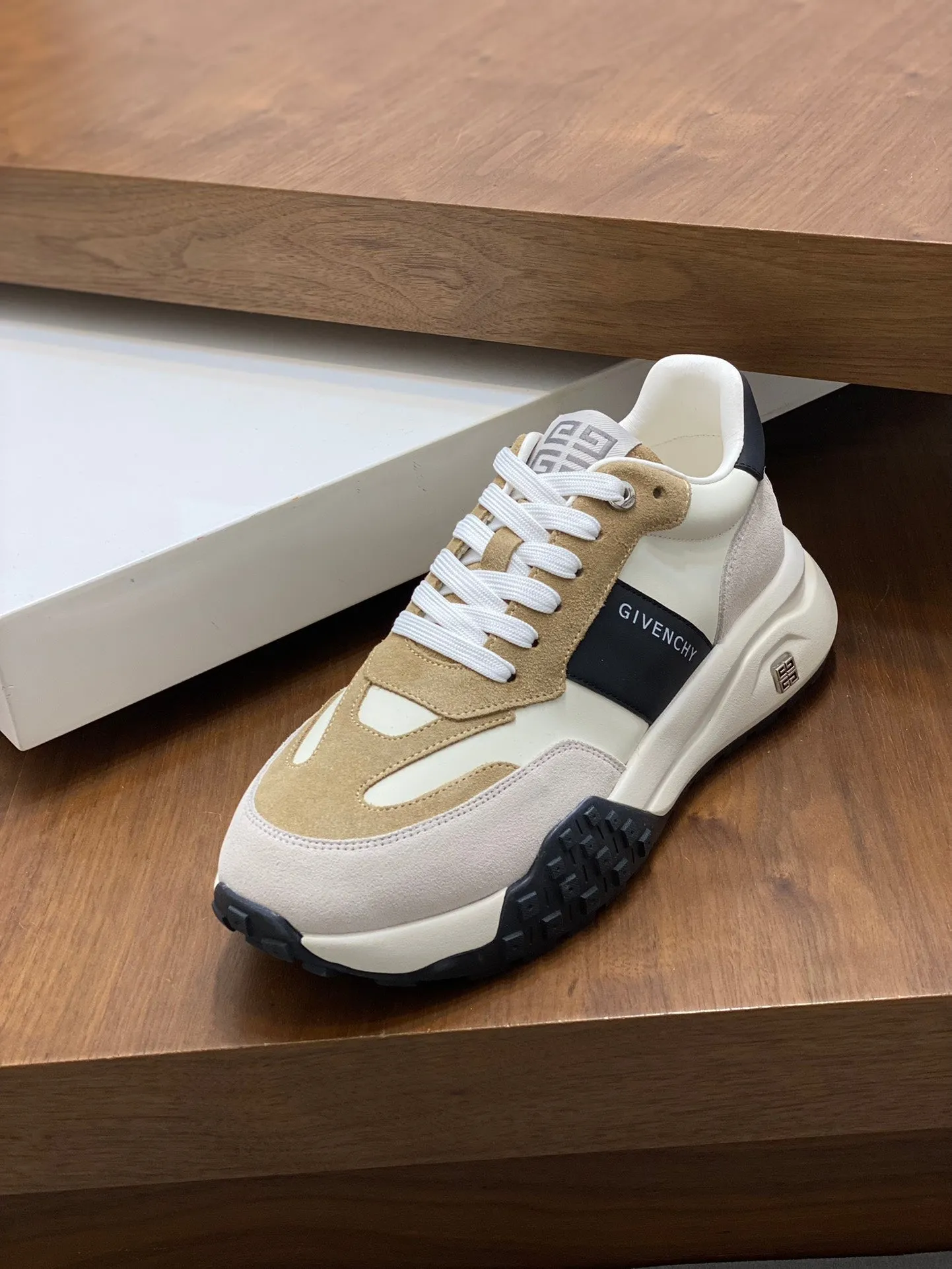 GVC Brown Runner Sneakers-022