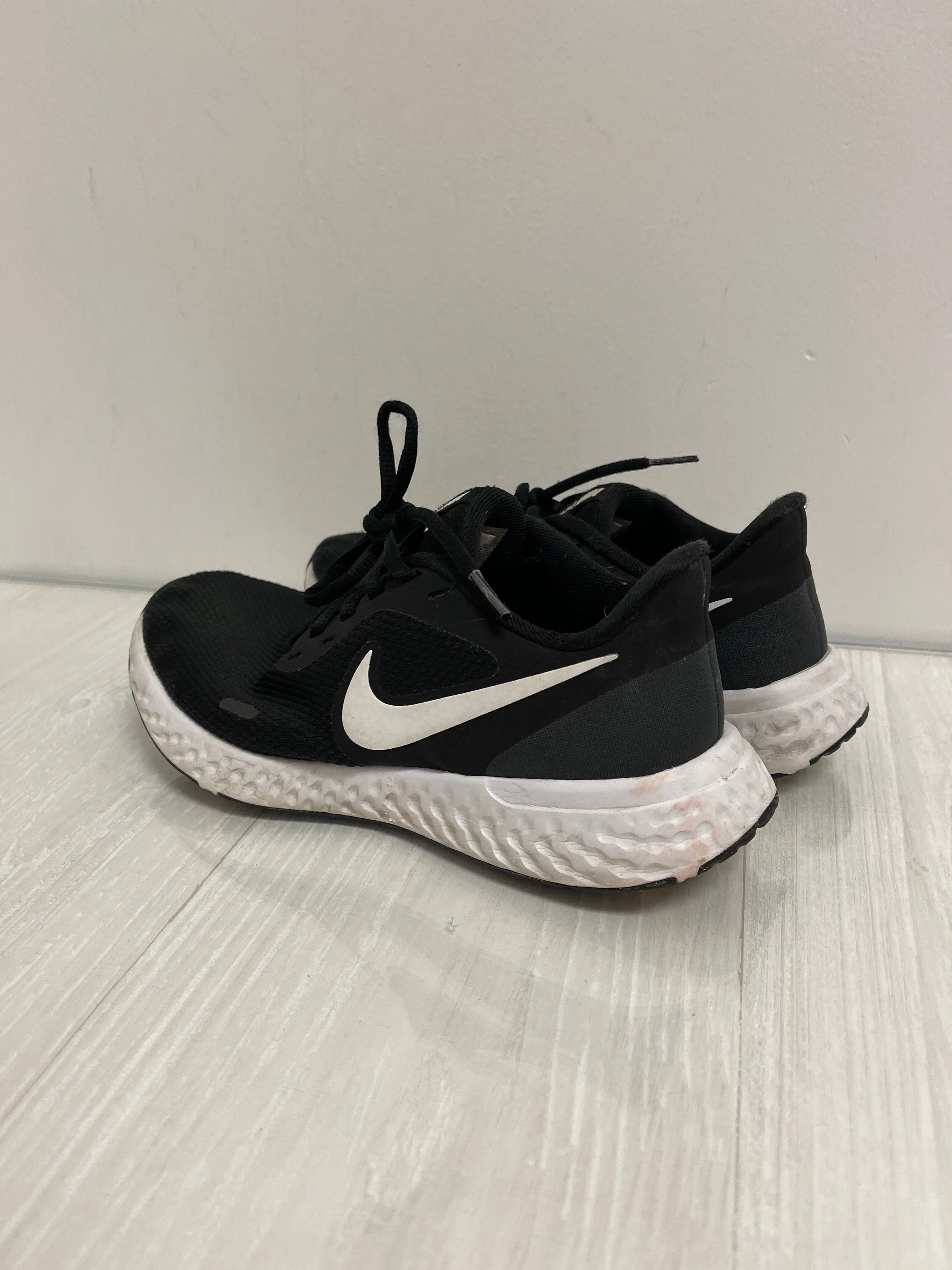 Shoes Athletic By Nike In Black, Size: 7.5